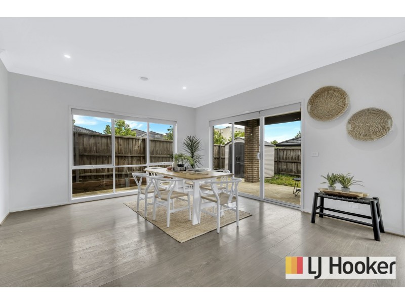 10 Bagatelle Avenue, Wollert VIC 3750