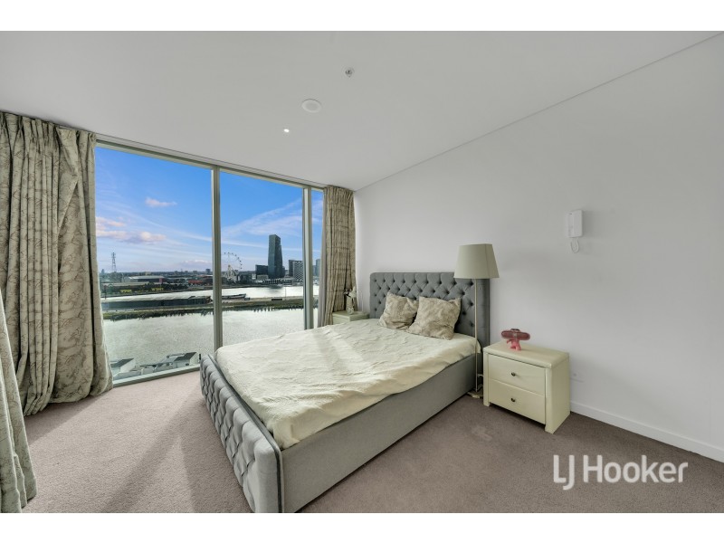 1101/81 South Wharf Drive, Docklands VIC 3008