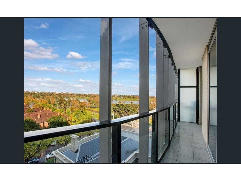 720/55 Queens Road, Melbourne VIC 3004