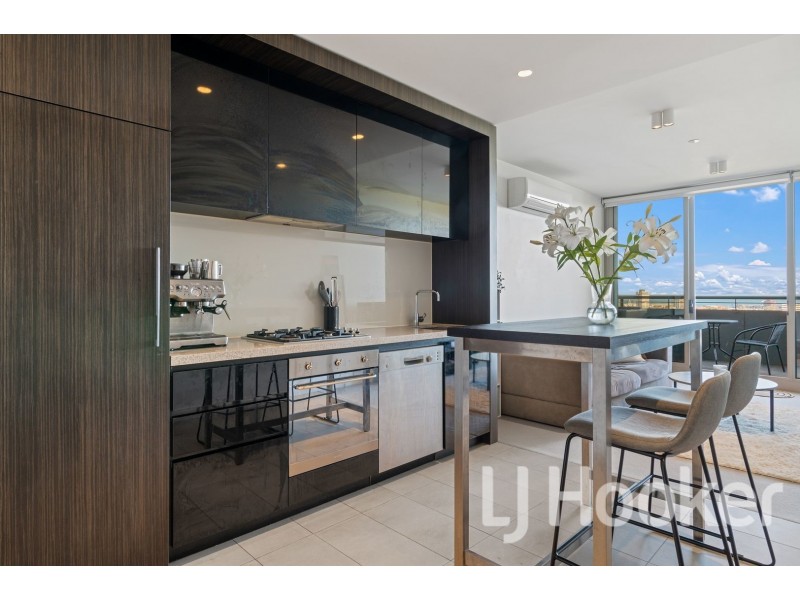 1203/74 Queens Road, Melbourne VIC 3004