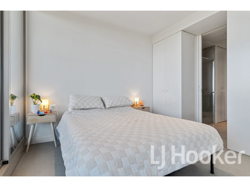 1203/74 Queens Road, Melbourne VIC 3004