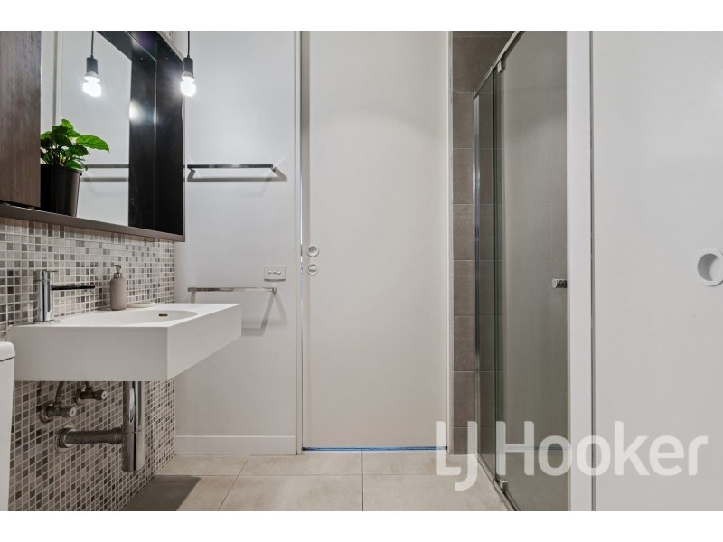 1203/74 Queens Road, Melbourne VIC 3004