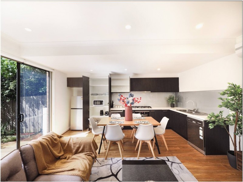 2/5 Tandara Court, Chadstone VIC 3148
