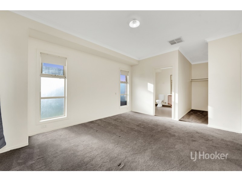 82 Fongeo Drive, Point Cook VIC 3030