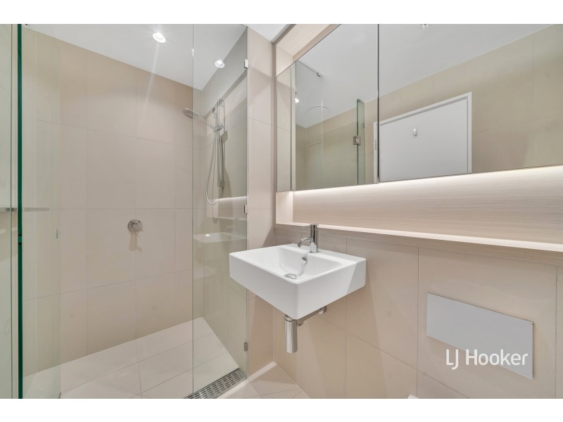 2014/628 Flinders Street, Docklands VIC 3008