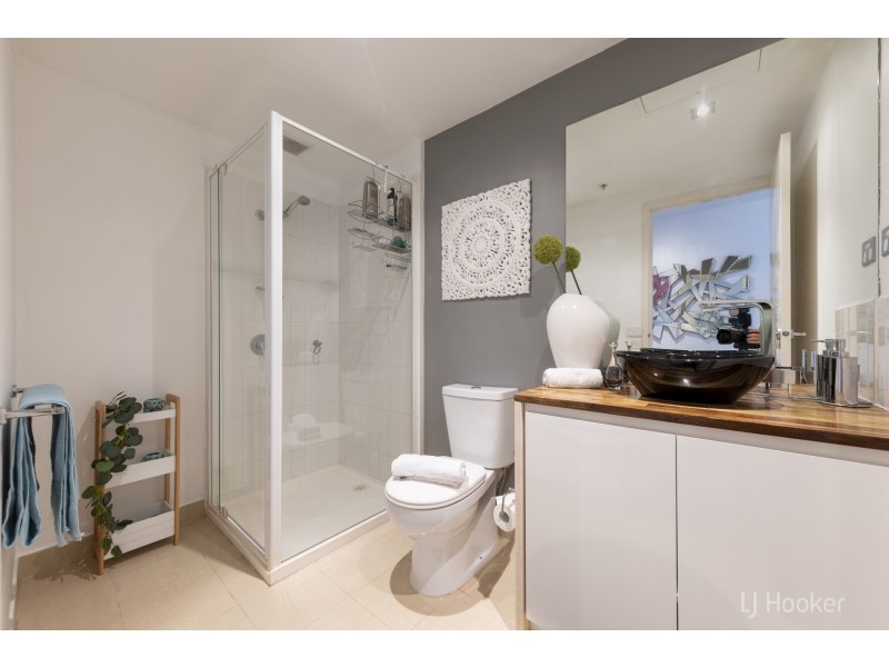 1707/8 Downie Street, Melbourne VIC 3000