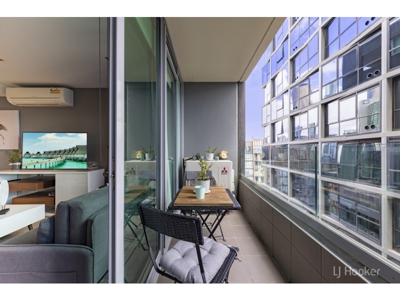 1707/8 Downie Street, Melbourne VIC 3000