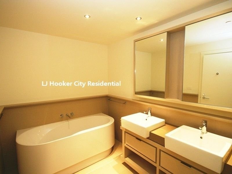 272/8 Waterside Place, Docklands VIC 3008