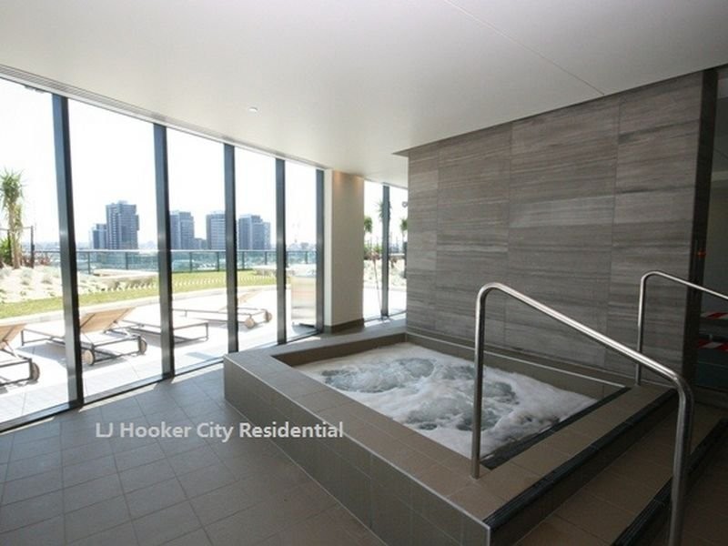 272/8 Waterside Place, Docklands VIC 3008