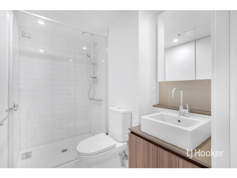 716/17 Singers Lane, Melbourne VIC 3000