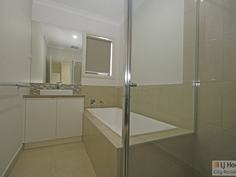 21 Ceremony Drive, Tarneit VIC 3029