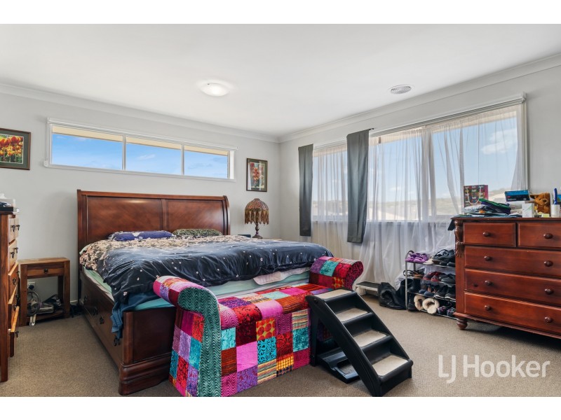 4 Savile Place, Narre Warren VIC 3805