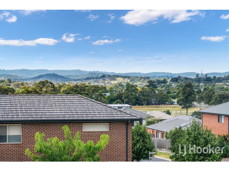 4 Savile Place, Narre Warren VIC 3805