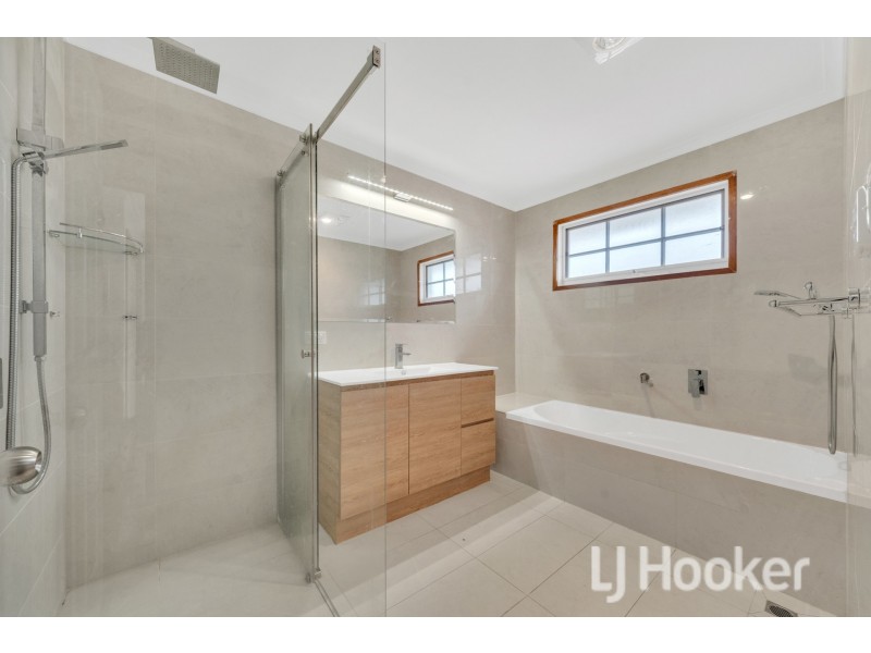 10 Cascade Street, Oakleigh South VIC 3167