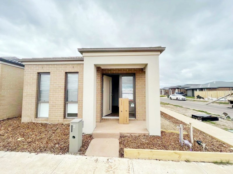 2 Magara Walk, Tarneit VIC 3029