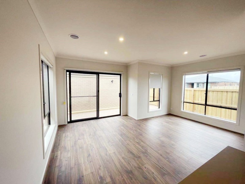 2 Magara Walk, Tarneit VIC 3029