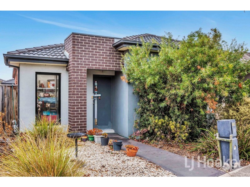 158 Saltwater Promenade, Point Cook VIC 3030