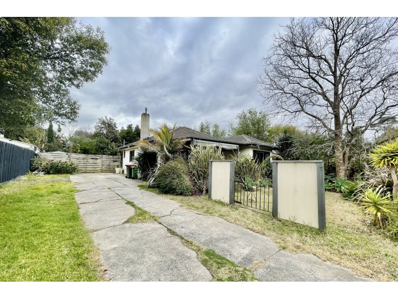 14 Piperita Road, Ferntree Gully VIC 3156