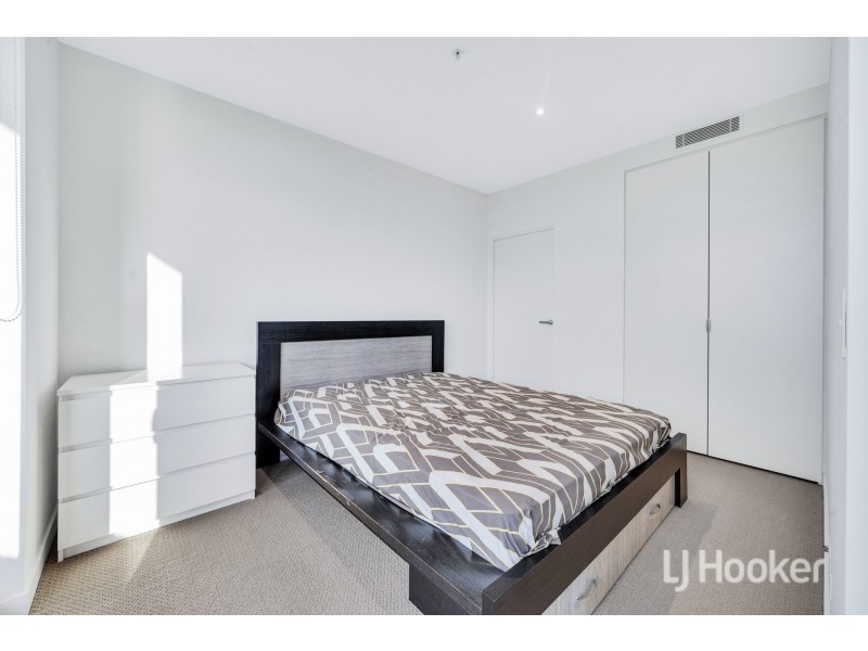 2904/555 Swanston Street, Carlton VIC 3053