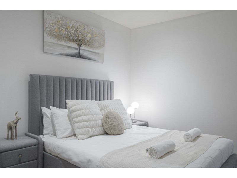 1201/8 McCrae Street, Docklands VIC 3008