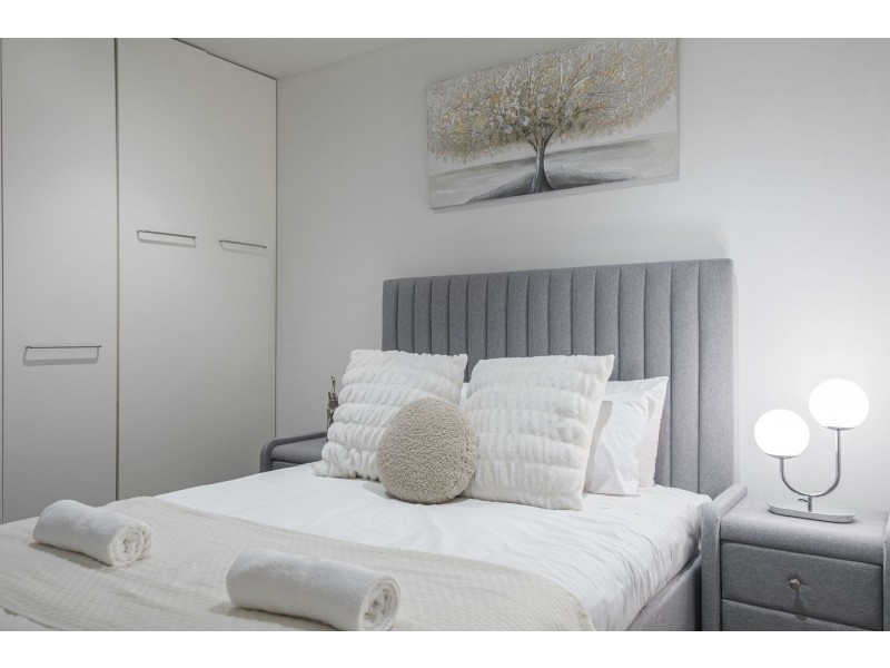 1201/8 McCrae Street, Docklands VIC 3008