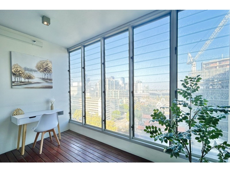 1201/8 McCrae Street, Docklands VIC 3008