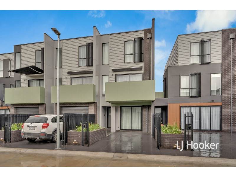 12 Blackwood Close, Coburg VIC 3058