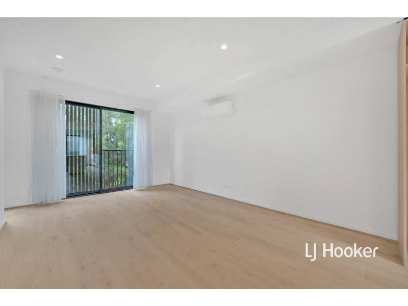 12 Blackwood Close, Coburg VIC 3058