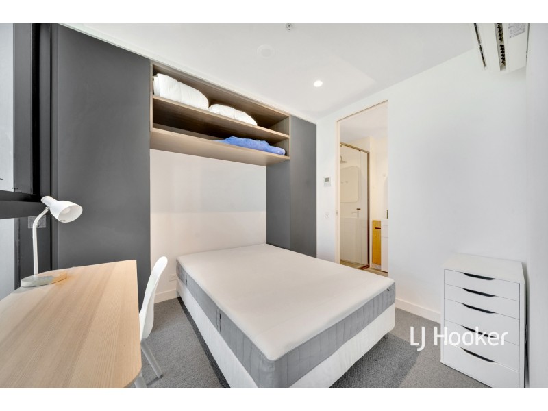 6604/462 Elizabeth Street, Melbourne VIC 3000