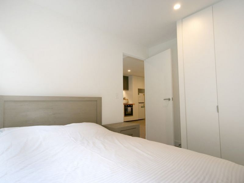 402/28 Bouverie Street, Carlton VIC 3053