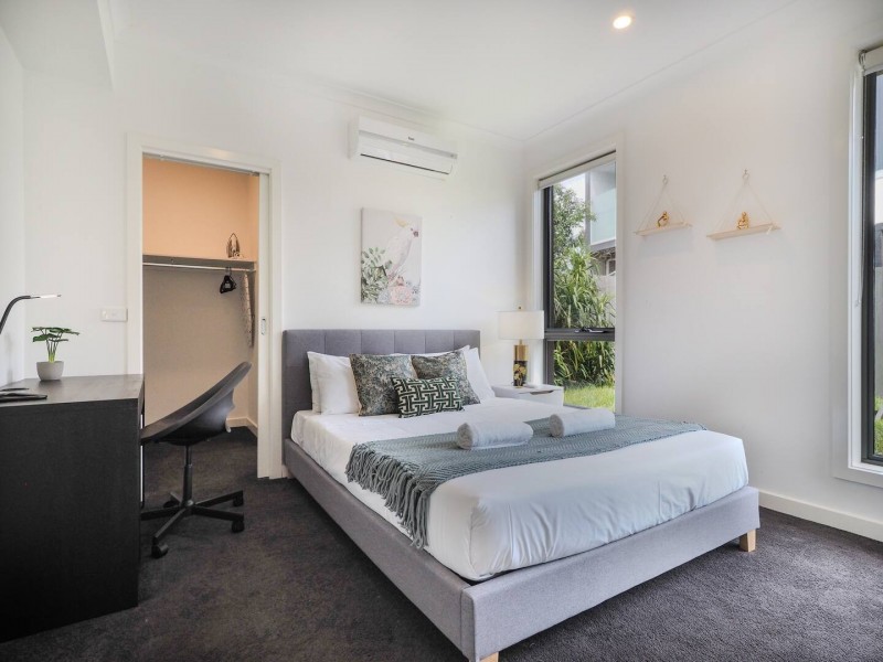 2/5 Tandara Court, Chadstone VIC 3148