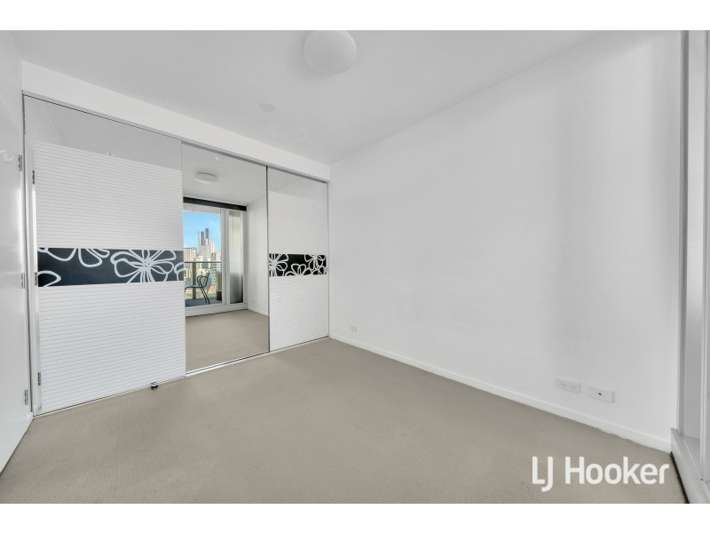 N2405/241 Harbour Esplanade, Docklands VIC 3008