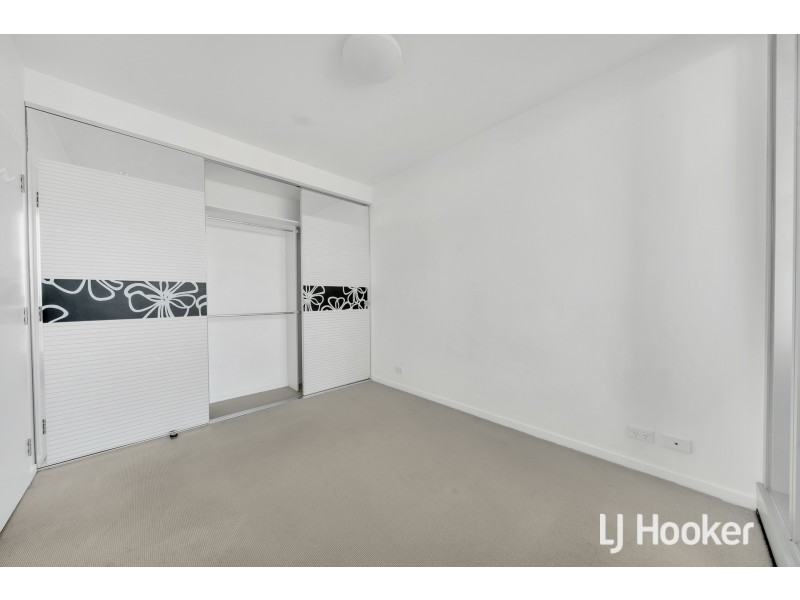 N2405/241 Harbour Esplanade, Docklands VIC 3008