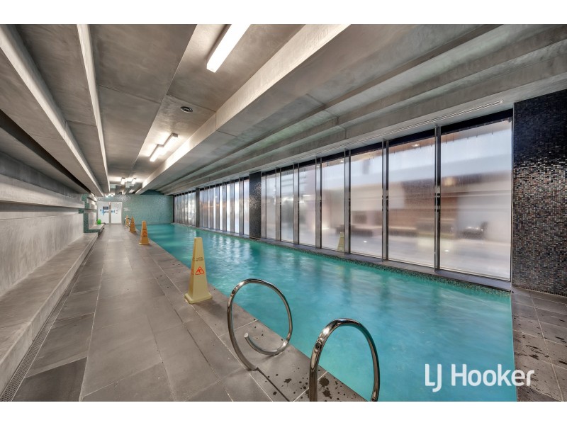 N2405/241 Harbour Esplanade, Docklands VIC 3008