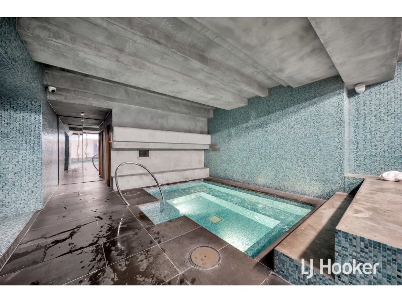 N2405/241 Harbour Esplanade, Docklands VIC 3008