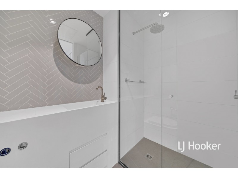 2005/127-141 A’beckett Street, Melbourne VIC 3000