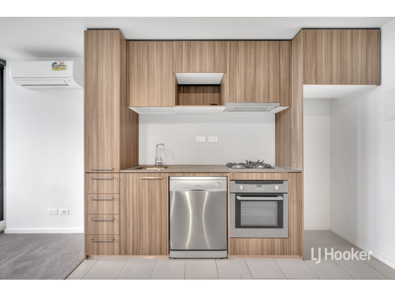 715/17 Singers Lane, Melbourne VIC 3000