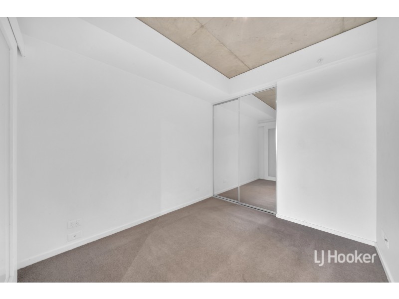 715/17 Singers Lane, Melbourne VIC 3000