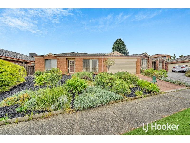 16 Applewood Drive, Knoxfield VIC 3180