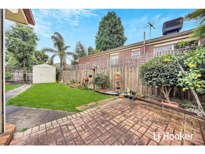 16 Applewood Drive, Knoxfield VIC 3180