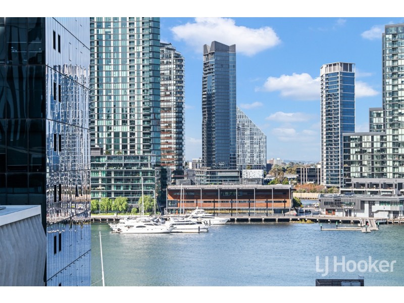 805/463 Docklands Drive, Melbourne VIC 3000