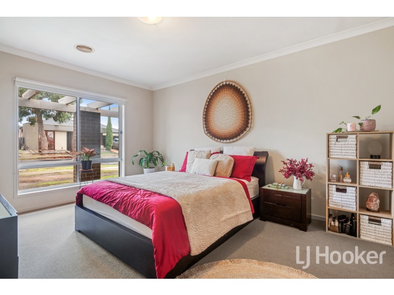 8 Laurina Avenue, Tarneit VIC 3029