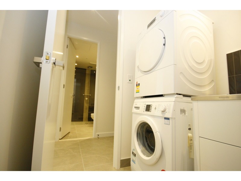 1812/120 ABeckett Street, Melbourne VIC 3000