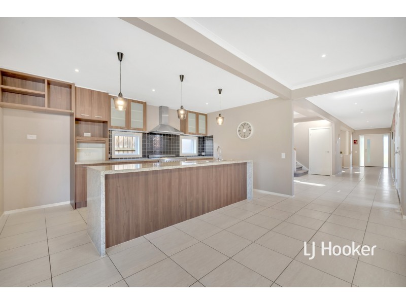 7 Lincoln Avenue, Berwick VIC 3806