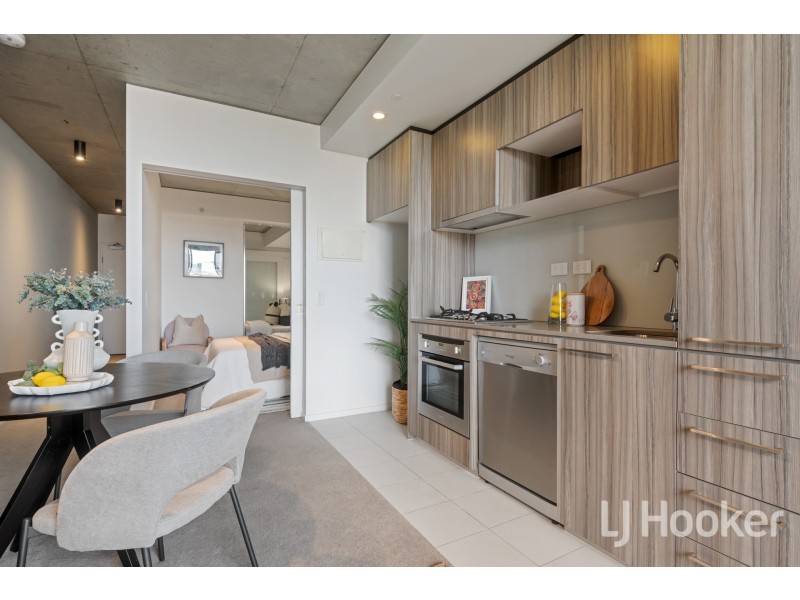 715/17 Singers Lane, Melbourne VIC 3000