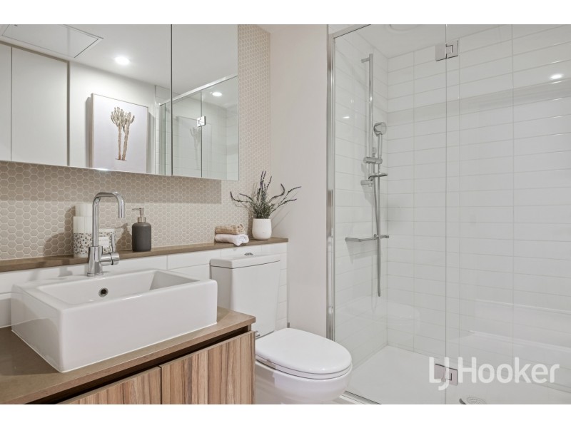 715/17 Singers Lane, Melbourne VIC 3000