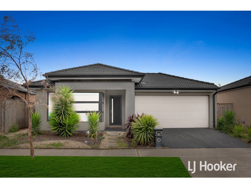 28 Gershwin Crescent, Point Cook VIC 3030