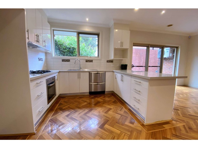 3/4 Lee Avenue, Mount Waverley VIC 3149