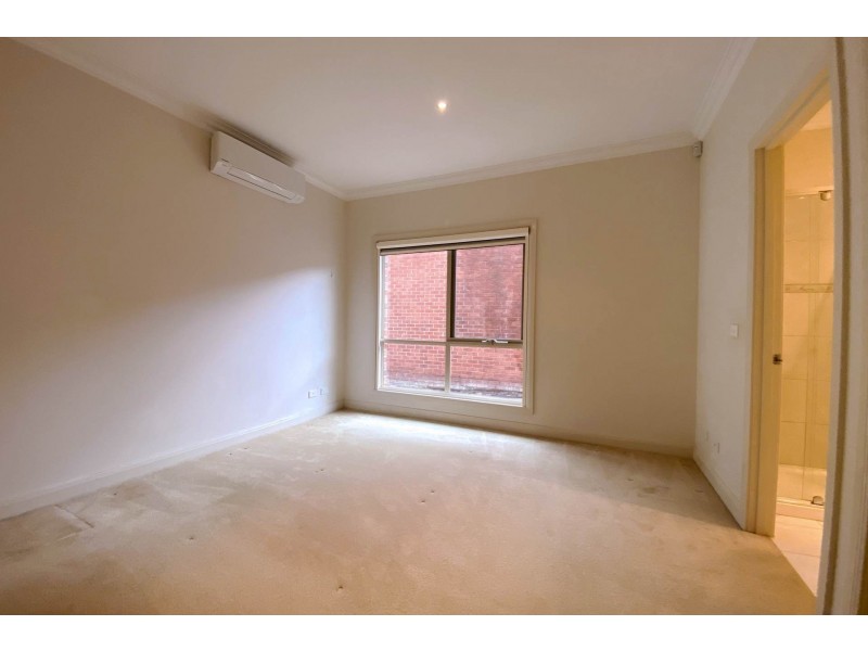 3/4 Lee Avenue, Mount Waverley VIC 3149