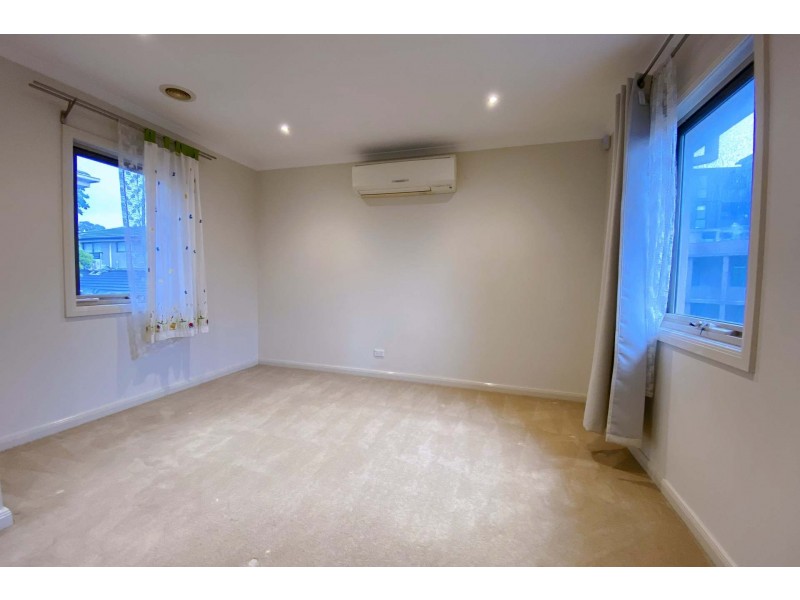 3/4 Lee Avenue, Mount Waverley VIC 3149